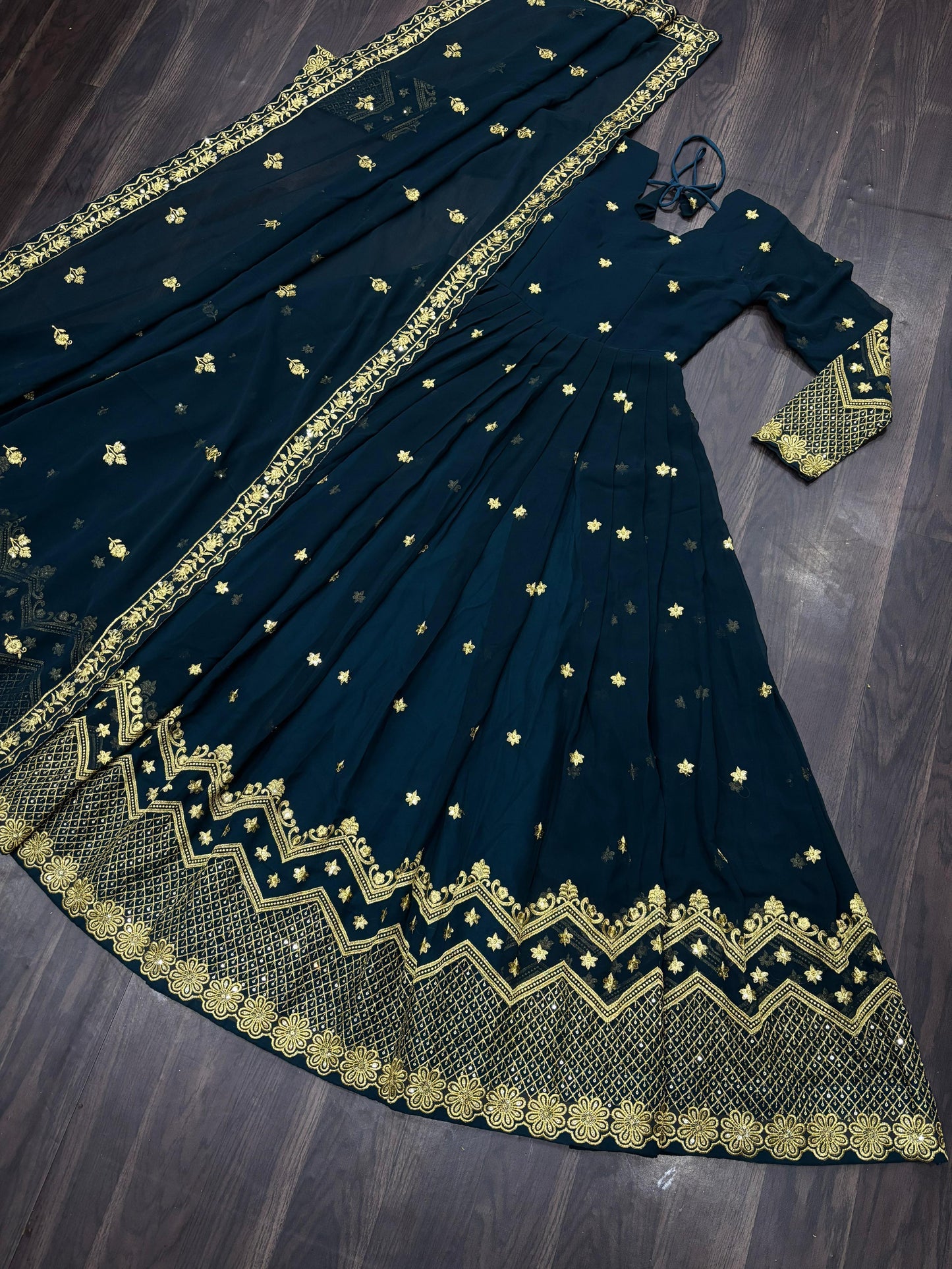 PREMIUM DESIGNER READYMADE GOWN
