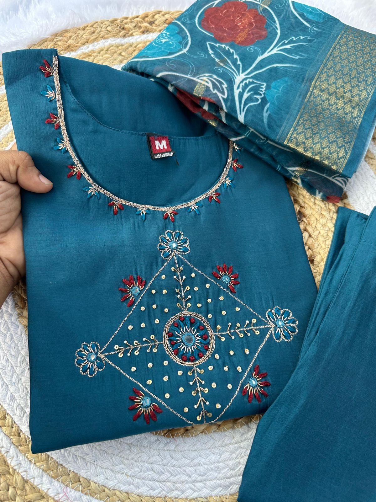 🔥 *Supper Hit Kurti Pair*🔥
*Top* : Roman silk With Cotton inner with hand work