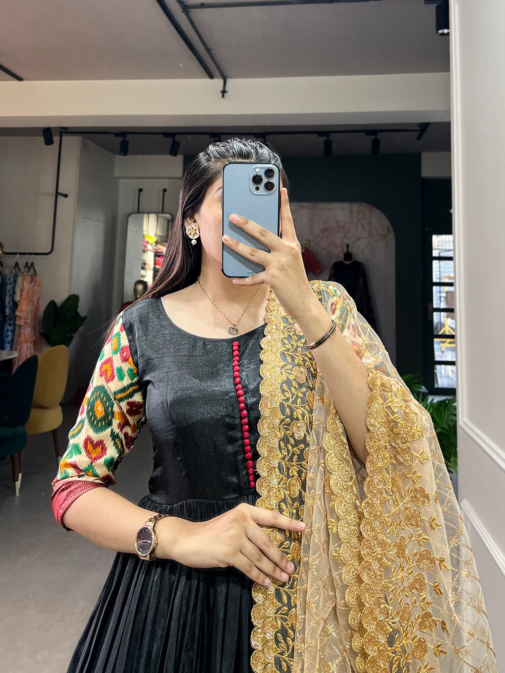 New Dolla Silk Fabric Gown Trending item