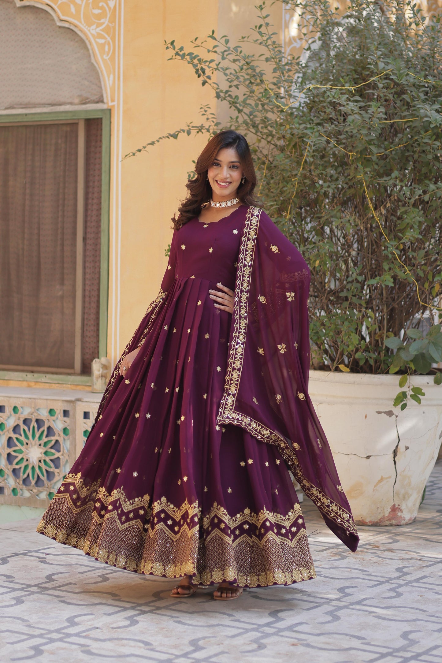 PREMIUM DESIGNER READYMADE GOWN