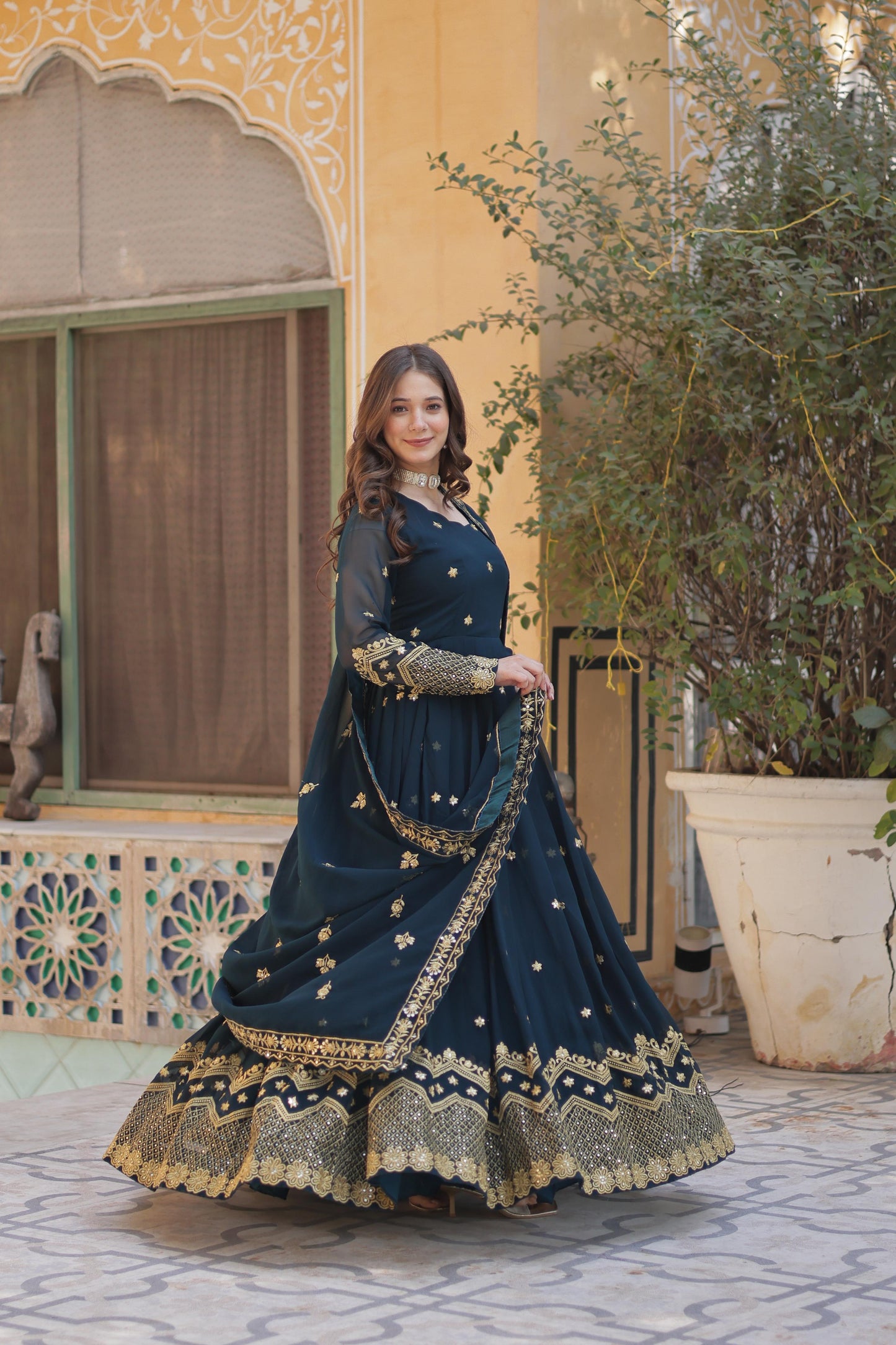 PREMIUM DESIGNER READYMADE GOWN