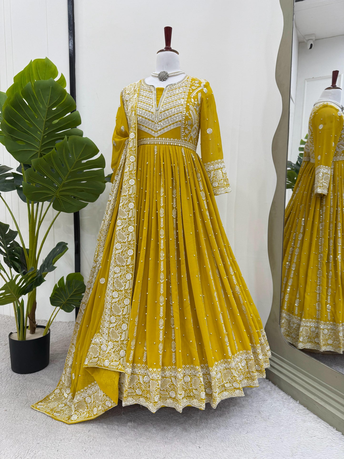 Women New Trendy Gowns