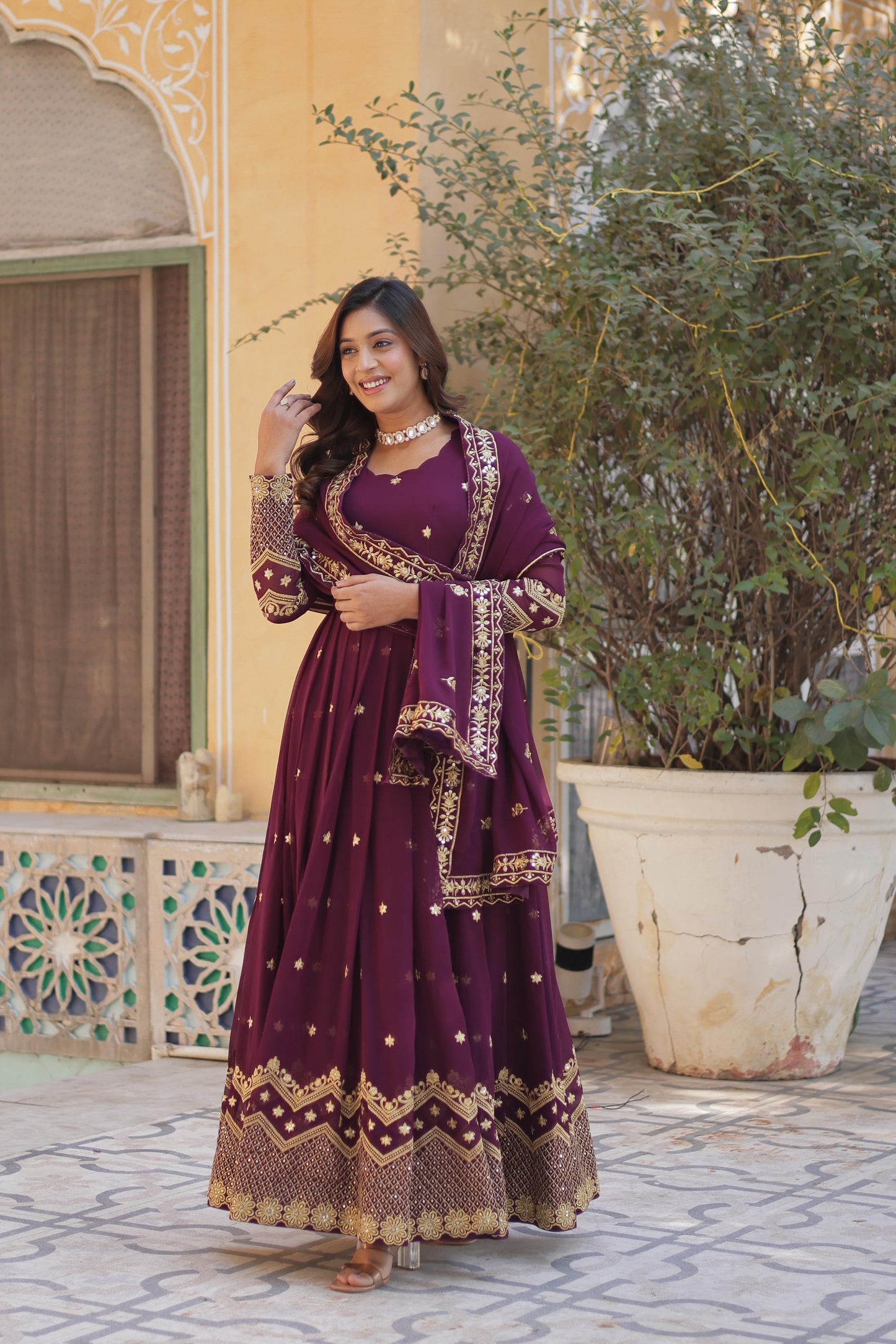 PREMIUM DESIGNER READYMADE GOWN