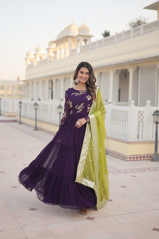 💃🏼 Faux Georgette Gown with Russian silk Dupatta With Adorable Embroidered thread work. 🥰